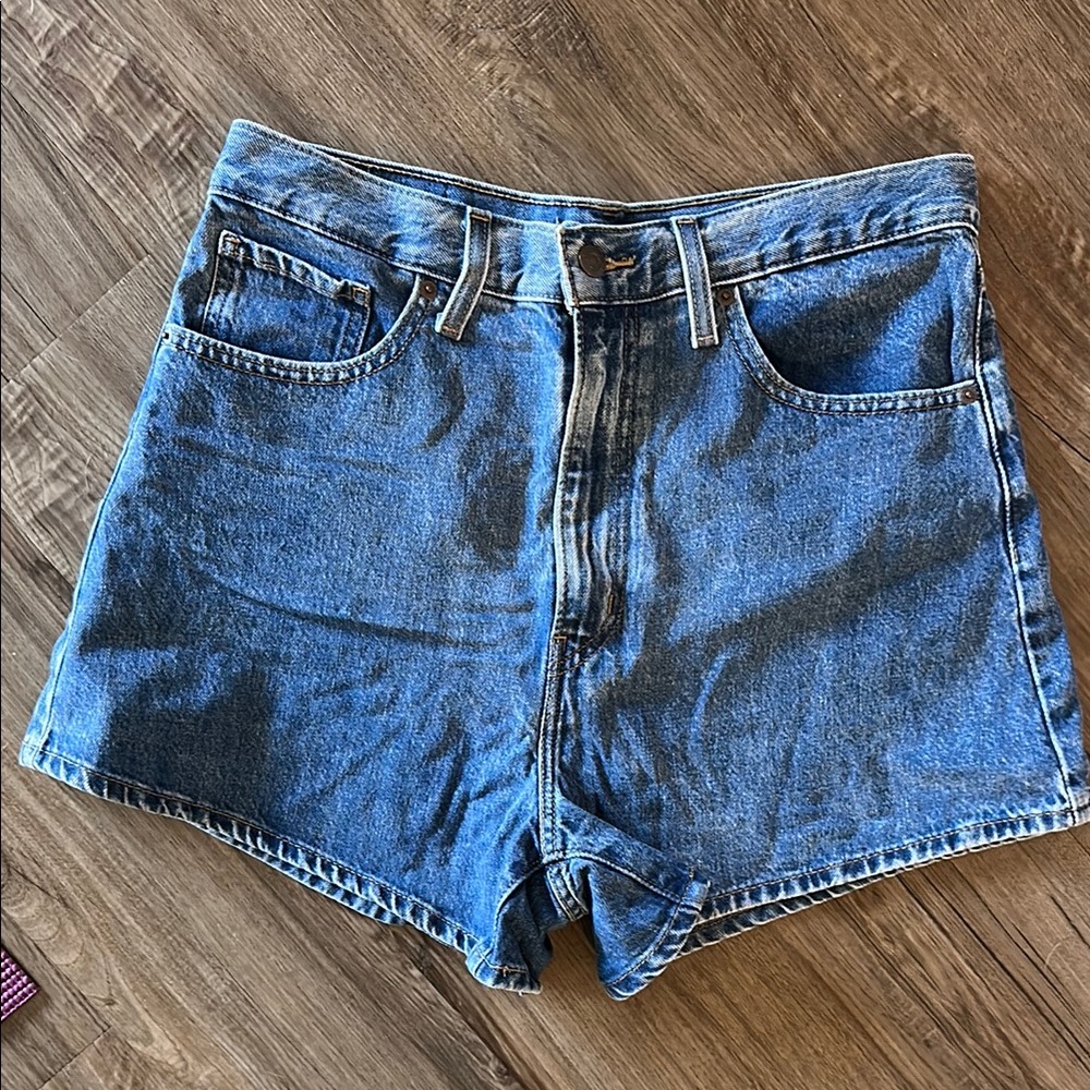 Levi’s Classic Blue Denim Mom Shorts